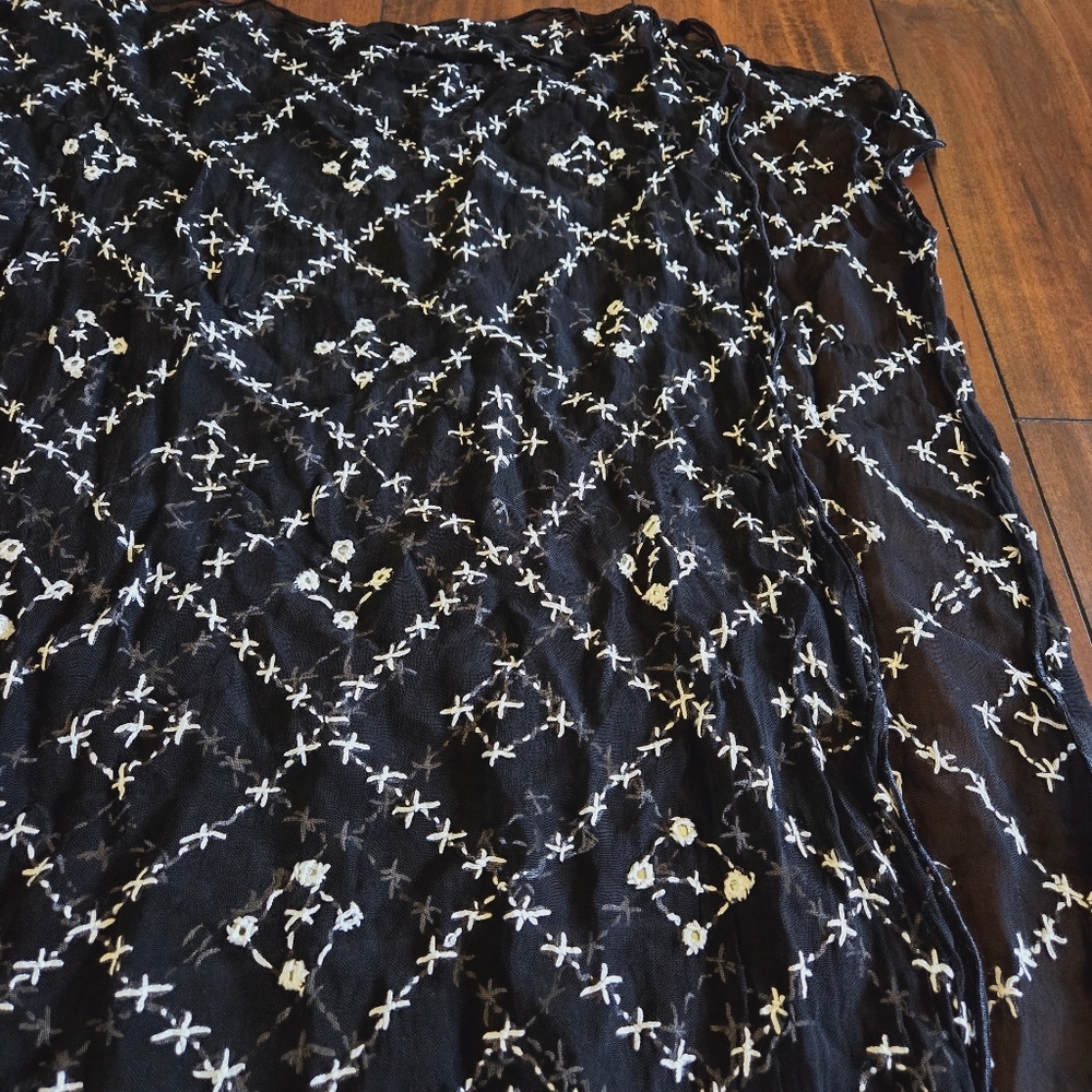 Women's Black White Full Mirror Work Embroidered Long Soft Wrap Shawl Scarf - Picture 4 of 7